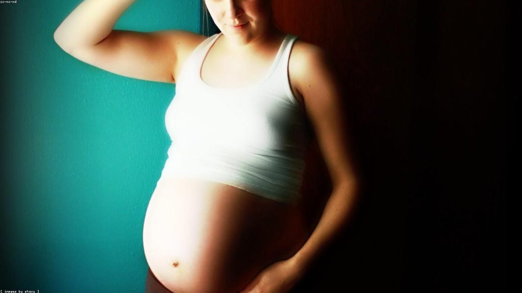 Hamilelikte baş ağrısı neden olur ve ne zaman ciddiye alınır | 20260321-1800